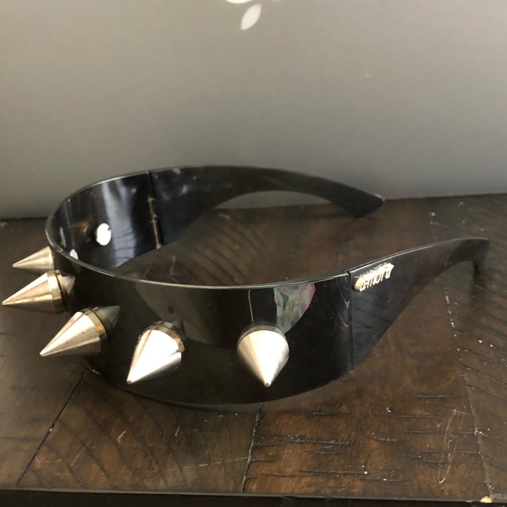 A-Morir spike sunglasses/headband Gaga’s workshop